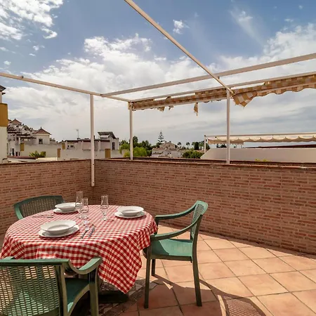 4 Bedroom Gorgeous In Holiday home