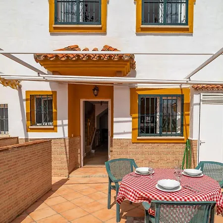 4 Bedroom Gorgeous In בית נופש מארבלה