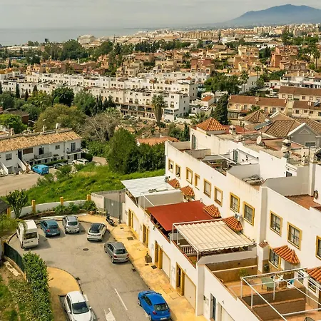 Holiday home 4 Bedroom Gorgeous In Marbella